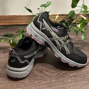 Asics size 8 Gel Venture 8 Running Shoes Sneakers Athletic Black Purple 8